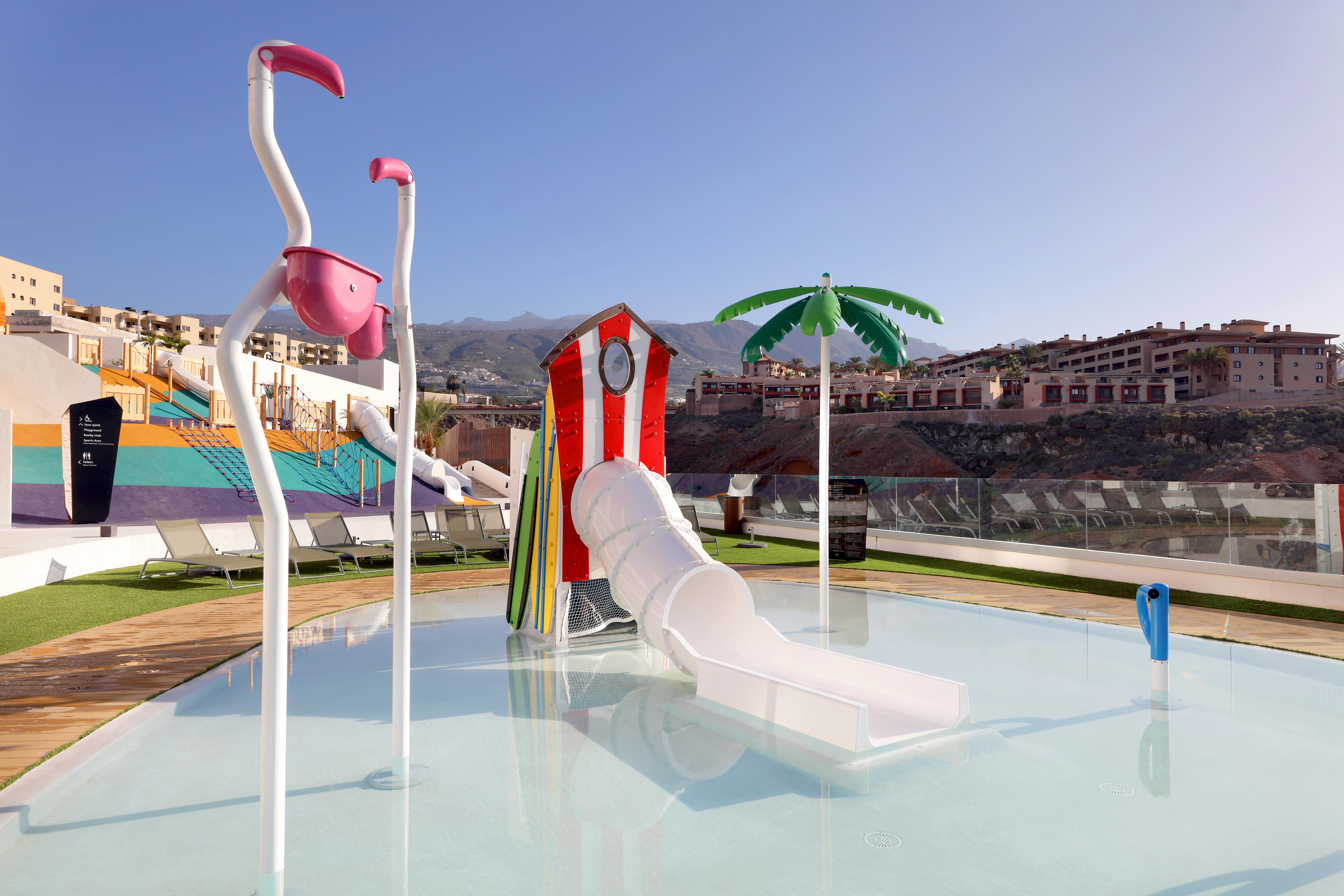 Hard Rock Hotel Tenerife Адехе Екстериор снимка Splash Park at the Hotel