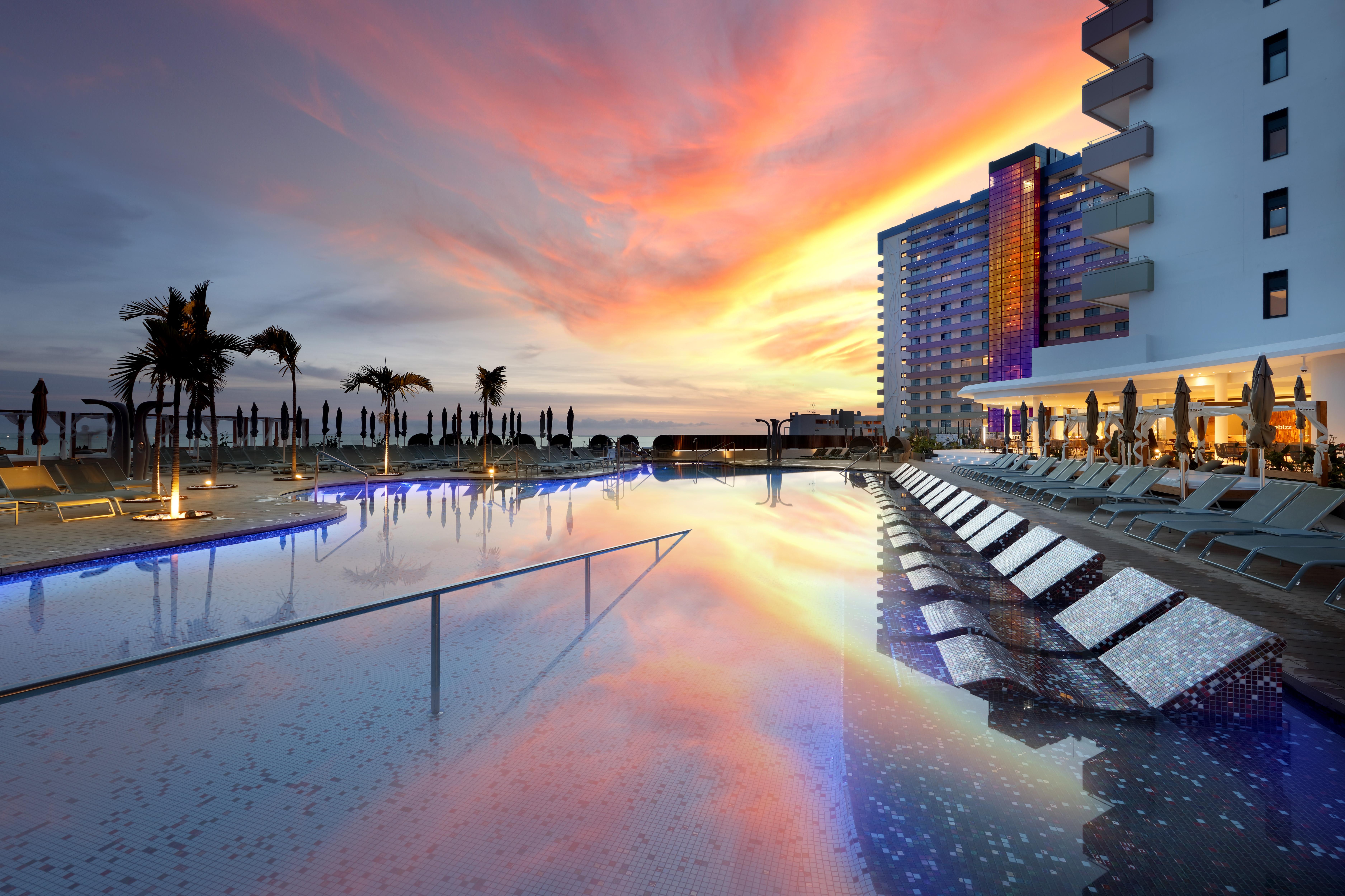 Hard Rock Hotel Tenerife Адехе Екстериор снимка Hard Rock Hotel