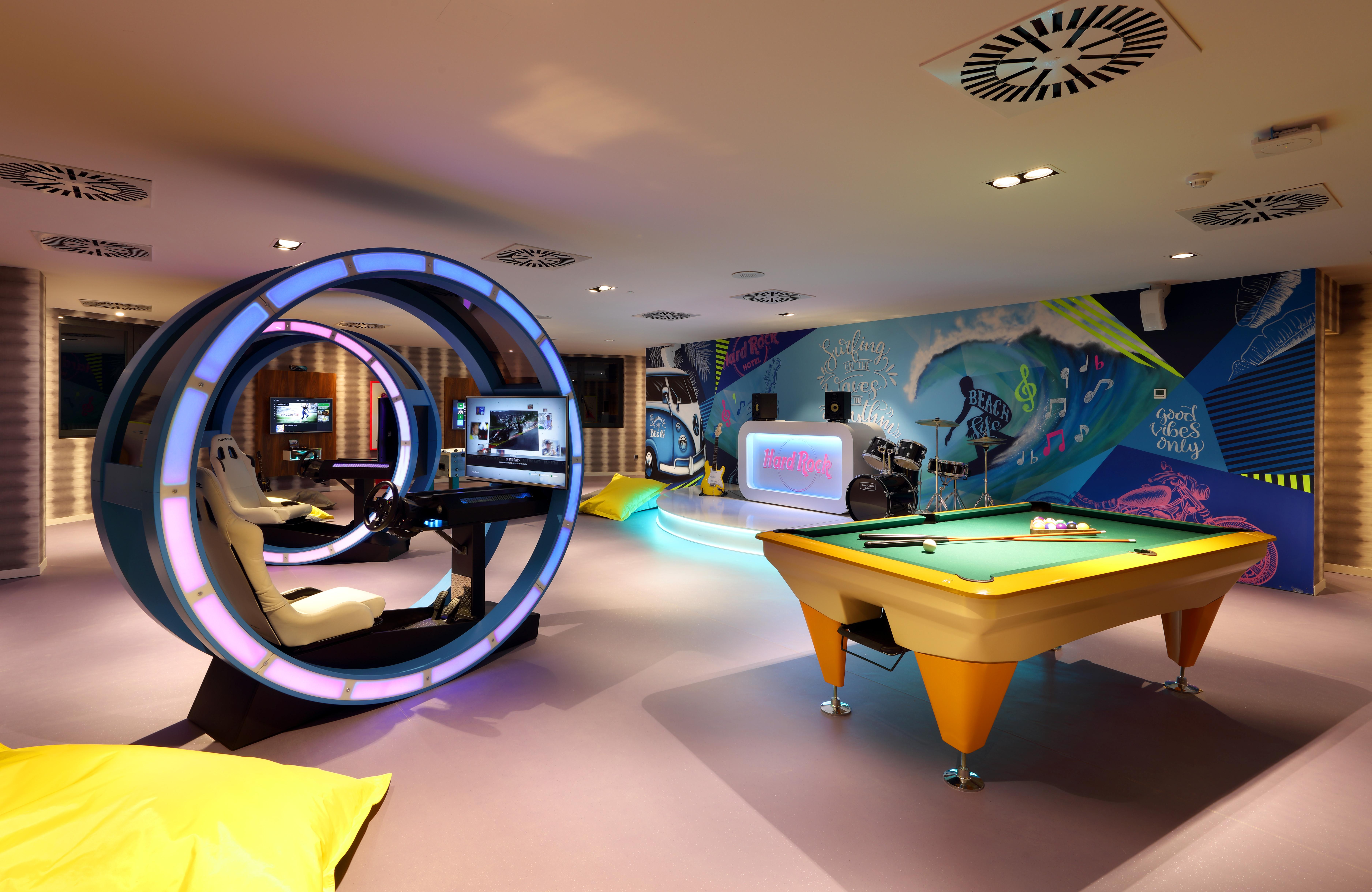 Hard Rock Hotel Tenerife Адехе Екстериор снимка The gaming room