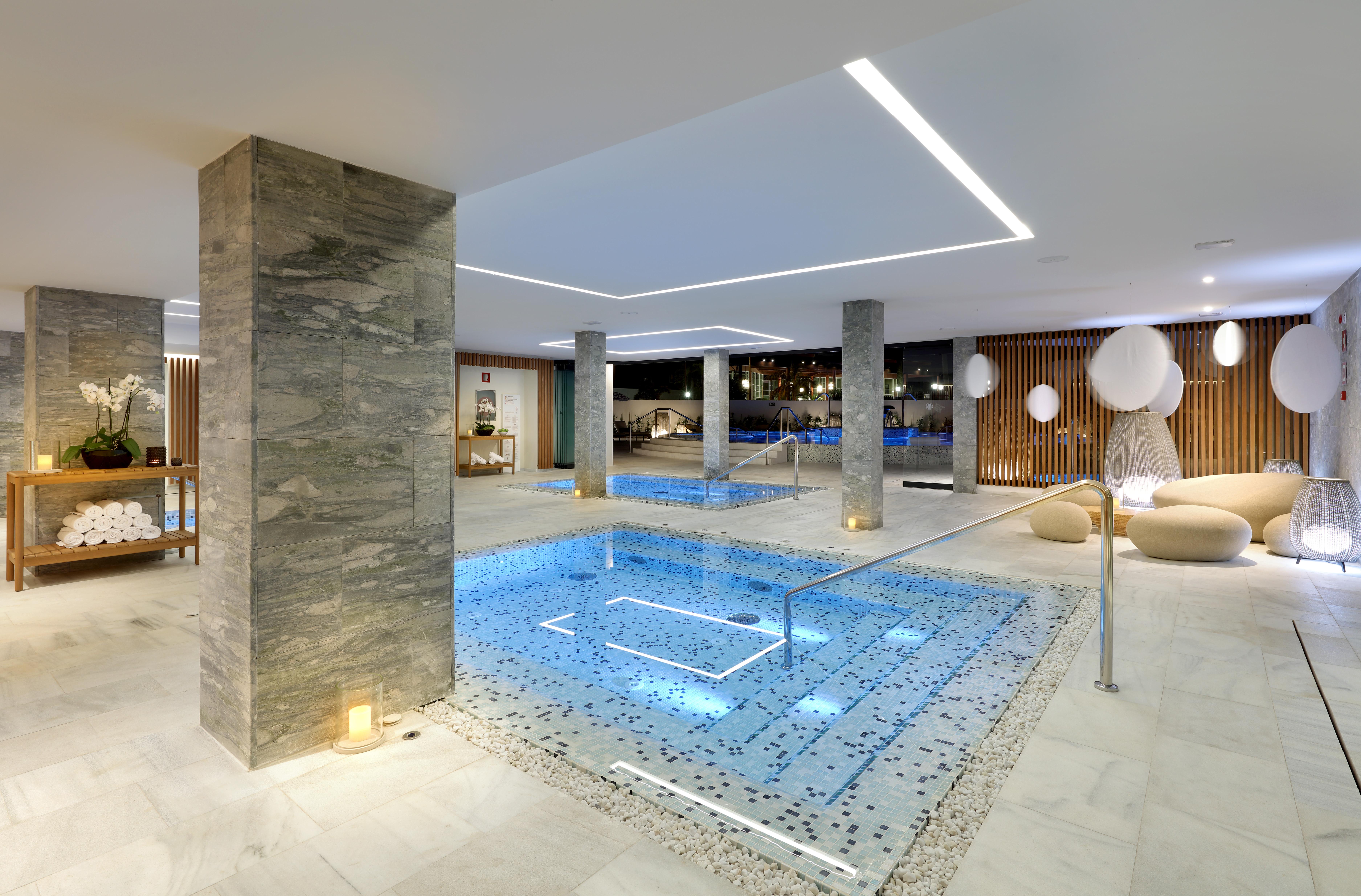 Hard Rock Hotel Tenerife Адехе Екстериор снимка Spa at the hotel